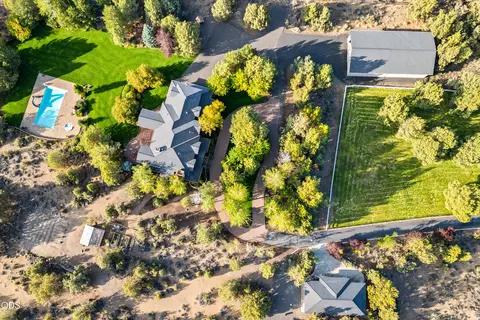 View/Area - 61445 Gosney Rd, Bend, OR 97702 photo 1 of 3