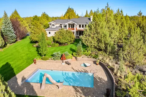 Exterior - 61445 Gosney Rd, Bend, OR 97702 photo 9 of 19