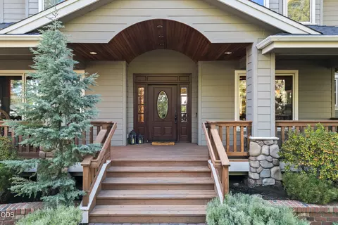 Exterior - 61445 Gosney Rd, Bend, OR 97702 photo 2 of 19