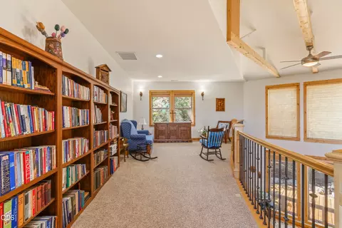 Entry Way - 515 Nutcracker Dr, Redmond, OR 97756 photo 2 of 3