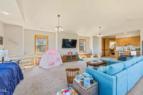 Other - 515 Nutcracker Dr, Redmond, OR 97756 photo 6 of 12