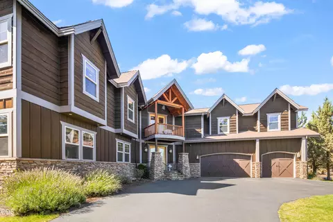 Exterior - 515 Nutcracker Dr, Redmond, OR 97756 photo 2 of 11