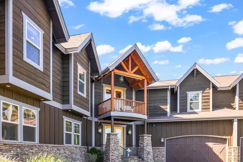 Exterior - 515 Nutcracker Dr, Redmond, OR 97756 photo 3 of 11