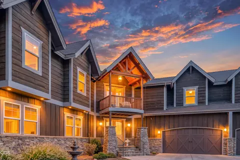 Exterior - 515 Nutcracker Dr, Redmond, OR 97756 photo 4 of 11