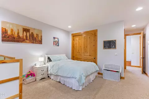 Bedroom - 515 Nutcracker Dr, Redmond, OR 97756 photo 5 of 5