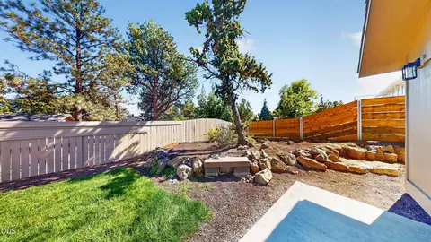 Exterior - 63266 Vogt Rd, Bend, OR 97701 photo 5 of 5