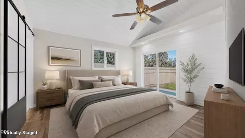 Bedroom - 63266 Vogt Rd, Bend, OR 97701 photo 2 of 4