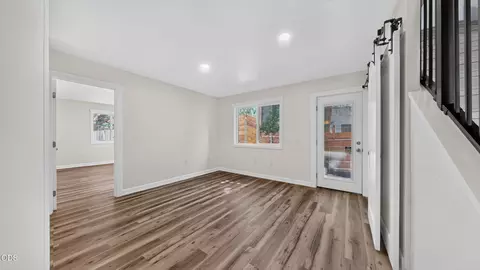 Living - 63266 Vogt Rd, Bend, OR 97701 photo 2 of 2