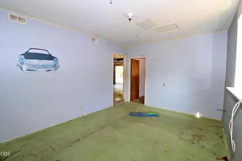 Bedroom - 1784 Stringer Gap Rd, Grants Pass, OR 97527 photo 5 of 6
