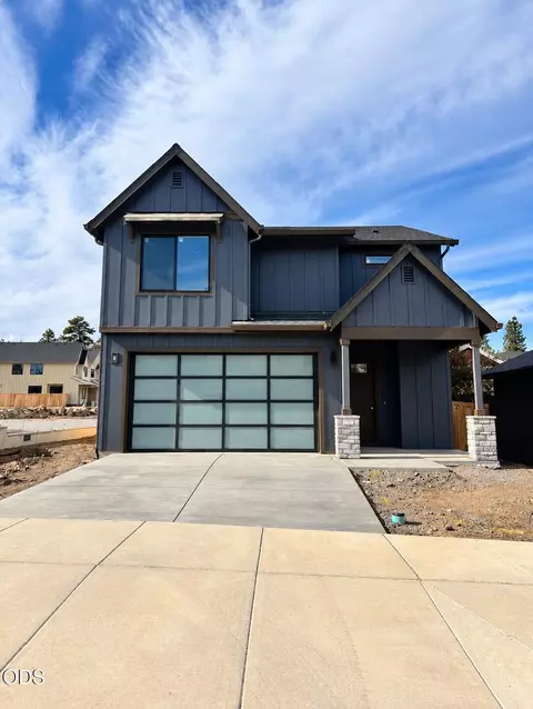 1229 SW Bonniewood Pl, Bend, OR 97702