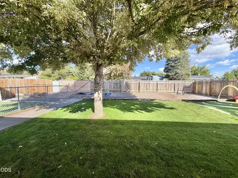 Exterior - 10227 Wright Ave, Klamath Falls, OR 97603 photo 6 of 7