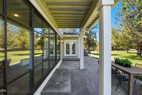 63415 Overtree Rd, Bend, OR 97701 photo 88