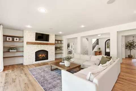 63415 Overtree Rd, Bend, OR 97701 photo 9