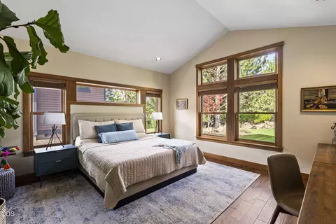 Bedroom - 61583 Tam Mcarthur Loop, Bend, OR 97702 photo 3 of 4