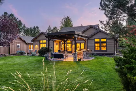 Exterior - 61583 Tam Mcarthur Loop, Bend, OR 97702 photo 5 of 10