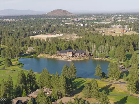 View/Area - 61583 Tam Mcarthur Loop, Bend, OR 97702 photo 8 of 10
