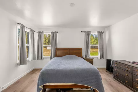 Bedroom - 710 Garner Rd, Cave Junction, OR 97523 photo 1 of 5