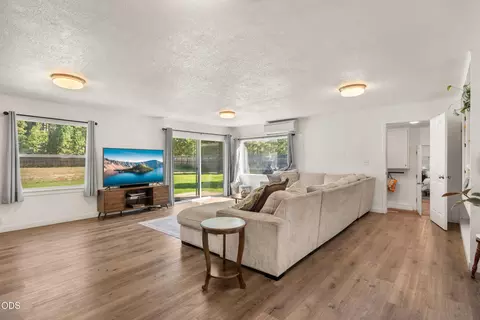 Living - 710 Garner Rd, Cave Junction, OR 97523 photo 1 of 1