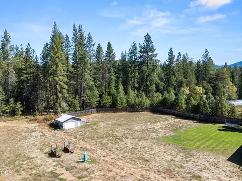 Exterior - 710 Garner Rd, Cave Junction, OR 97523 photo 15 of 19