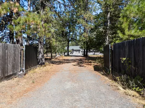 Exterior - 710 Garner Rd, Cave Junction, OR 97523 photo 18 of 19