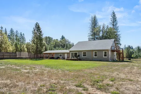 Exterior - 710 Garner Rd, Cave Junction, OR 97523 photo 10 of 19