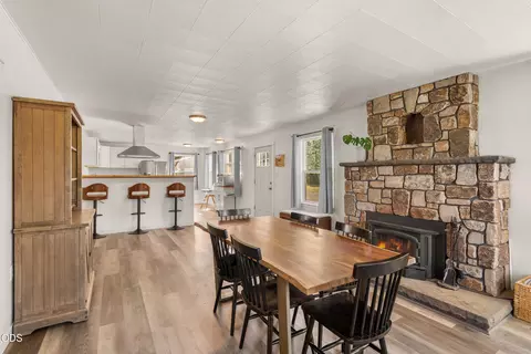 Dining - 710 Garner Rd, Cave Junction, OR 97523 photo 2 of 2
