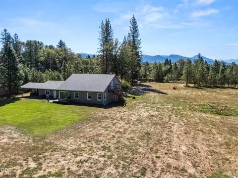 Exterior - 710 Garner Rd, Cave Junction, OR 97523 photo 16 of 19