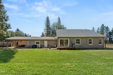 Exterior - 710 Garner Rd, Cave Junction, OR 97523 photo 8 of 19