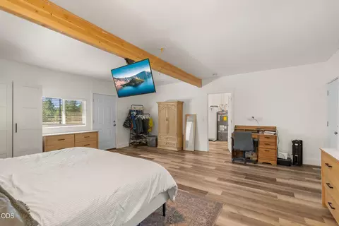 Bedroom - 710 Garner Rd, Cave Junction, OR 97523 photo 3 of 5