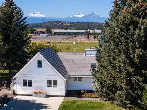 Exterior - 66300 White Rock Loop, Bend, OR 97703 photo 8 of 26