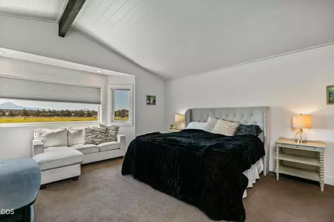 Bedroom - 66300 White Rock Loop, Bend, OR 97703 photo 3 of 6