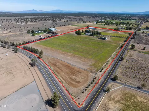 View/Area - 66300 White Rock Loop, Bend, OR 97703 photo 7 of 9