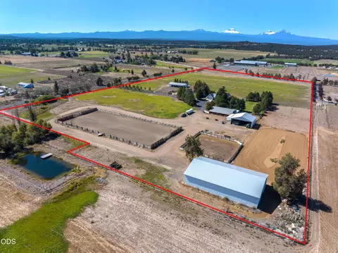 View/Area - 66300 White Rock Loop, Bend, OR 97703 photo 1 of 9