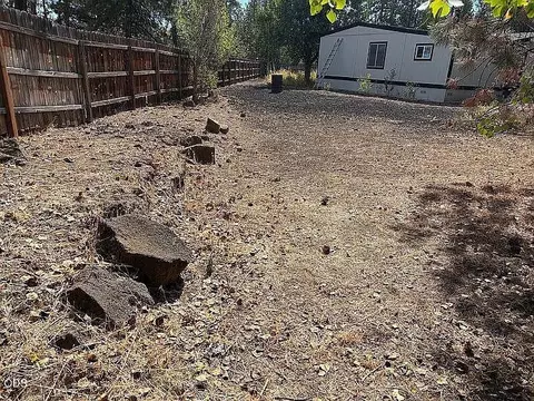 Exterior - 19968 Terrace Ln, Bend, OR 97702 photo 10 of 11