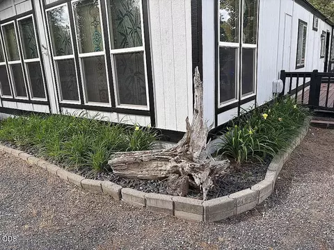 Exterior - 19968 Terrace Ln, Bend, OR 97702 photo 5 of 11