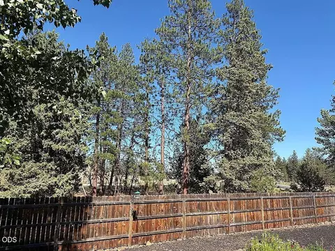 Exterior - 19968 Terrace Ln, Bend, OR 97702 photo 11 of 11