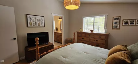 Bedroom - 17540 Sutter St, La Pine, OR 97739 photo 4 of 5