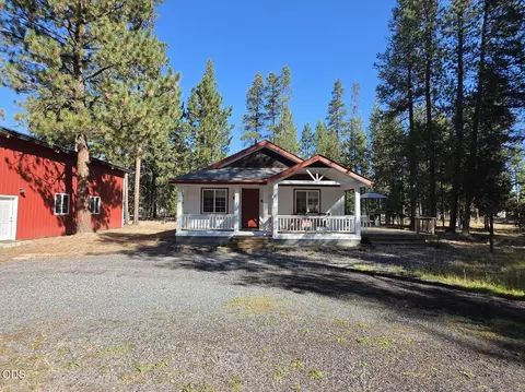 Exterior - 17540 Sutter St, La Pine, OR 97739 photo 2 of 5