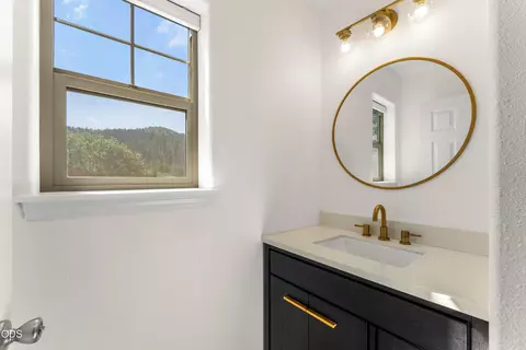 Bath - 886 Humbug Creek Rd, Applegate, OR 97530 photo 7 of 7