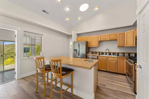 Kitchen - 886 Humbug Creek Rd, Applegate, OR 97530 photo 4 of 4