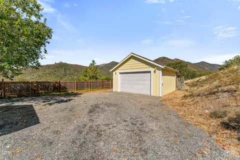 Exterior - 886 Humbug Creek Rd, Applegate, OR 97530 photo 2 of 9