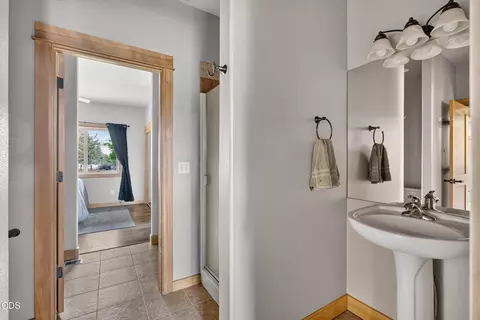 Bath - 65855 61st St, Bend, OR 97703 photo 4 of 6