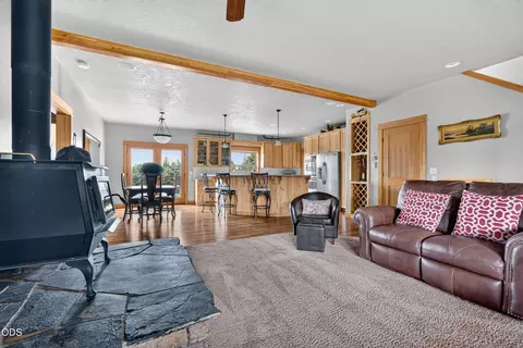 Living - 65855 61st St, Bend, OR 97703 photo 5 of 9