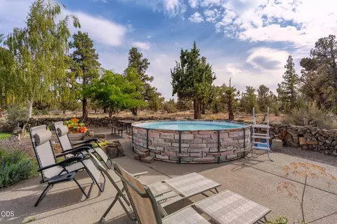 Exterior - 65855 61st St, Bend, OR 97703 photo 6 of 13