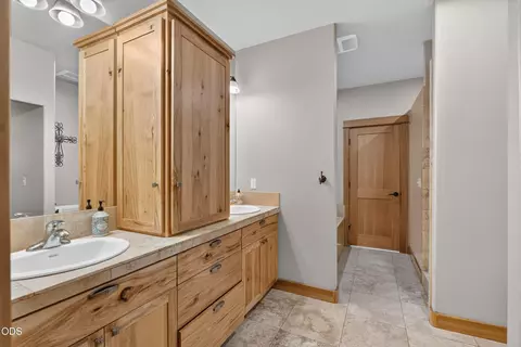 Bath - 65855 61st St, Bend, OR 97703 photo 1 of 6