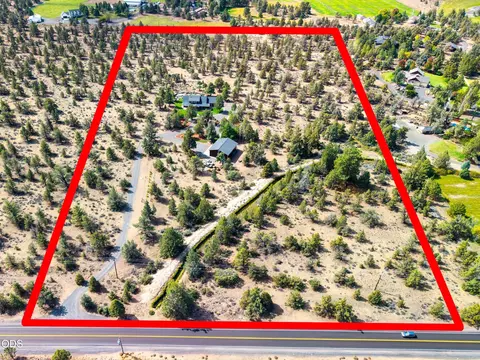View/Area - 65855 61st St, Bend, OR 97703 photo 3 of 6