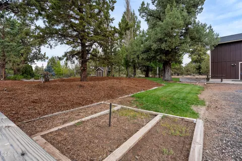 Exterior - 65855 61st St, Bend, OR 97703 photo 8 of 13