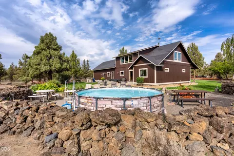 Exterior - 65855 61st St, Bend, OR 97703 photo 4 of 13