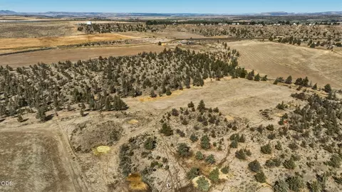 1201 NW Highway 26, Madras, OR 97741