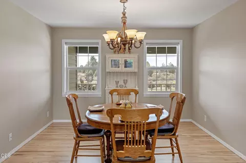 Dining - 61000 Jennings Rd, Bend, OR 97702 photo 1 of 2